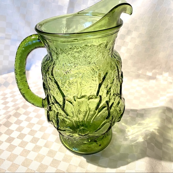 Vintage Olive Anchor Hocking Rainflower Pitcher - Picture 2 of 10